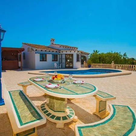 Toni - Plusholidays Villa Calpe